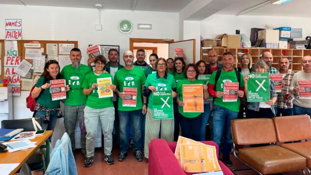 asamblea de profesores en el ies maria ibars de denia el 30 de abril de 2026