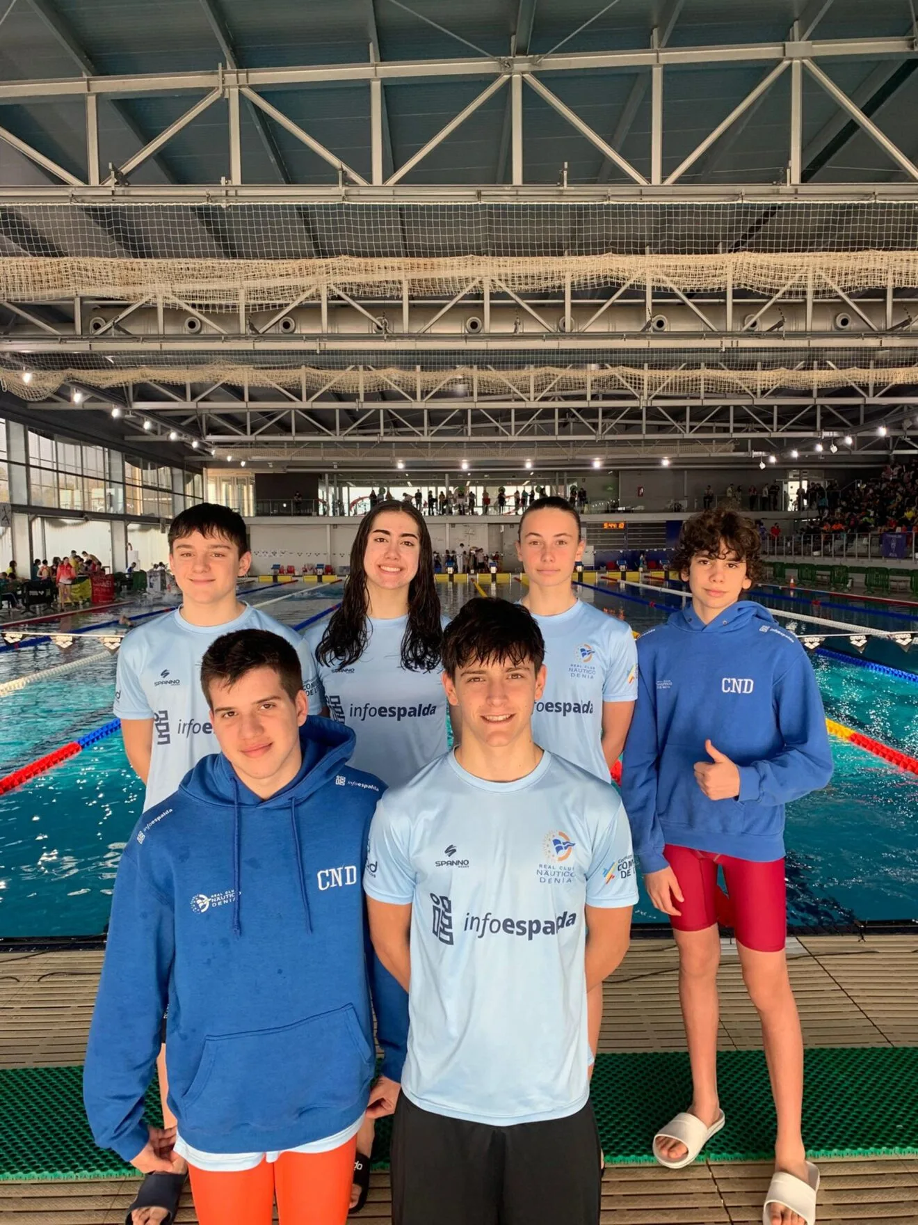 Equipo infantil del Club Natació Dénia en Castellón