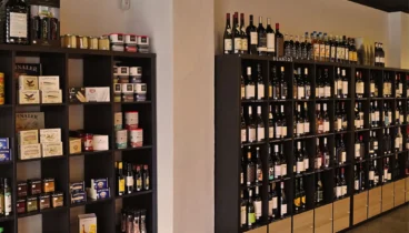 Con Cariño Despensa, la bodega con los mejores vinos para acompañar tu arroz con costra