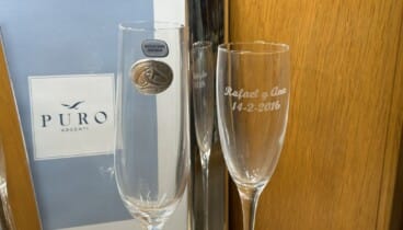 Copas de cristal grabadas de forma artesanal para el brindis más especial de los novios