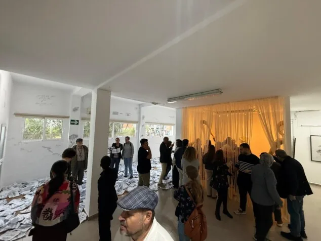 inauguracion de la exposicion colectiva de toni ortola laura gabari jorge s jorge y tardor 14