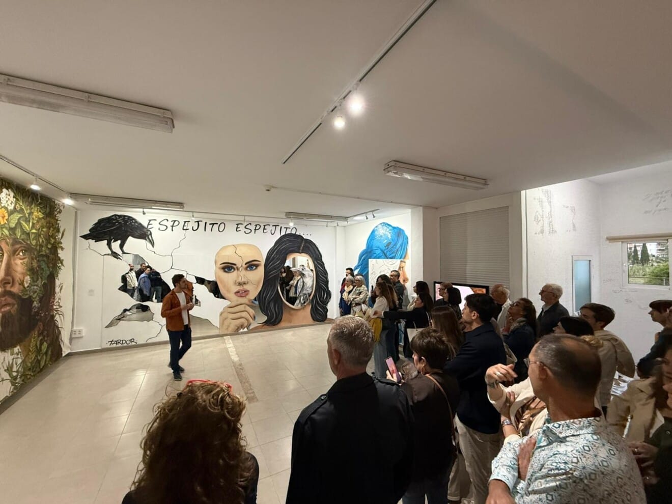 Inauguración de la exposición colectiva de Toni Ortolà, Laura Gabari, Jorge S. Jorge y Tardor 8