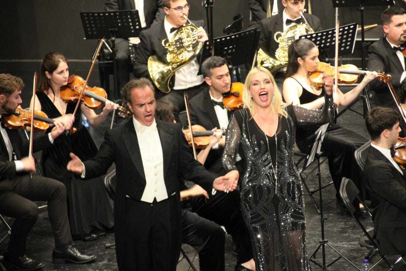 Javier Palacios e Irina Avramenko en la gala lírica de Dénia
