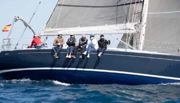 la flota compite en alta mar durante la ultima prueba del trofeo cabo san antonio