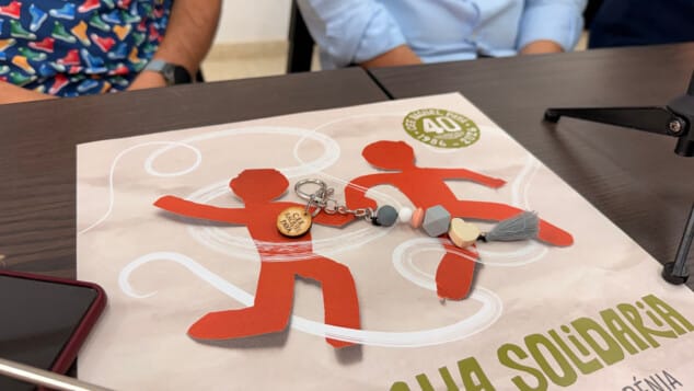 Imagen: Llaveros artesanales para la XI Marcha Solidaria Raquel Payà 2026