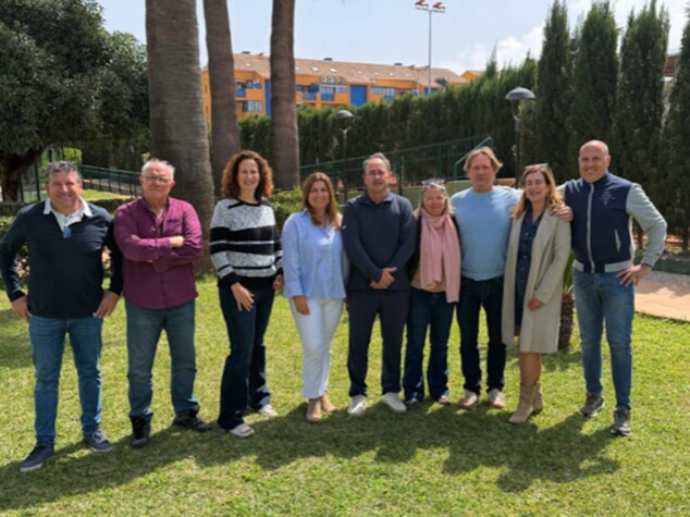 Imagen: Nueva directiva del Club de Tenis Dénia