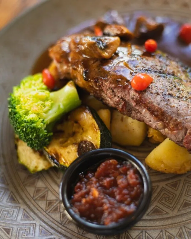 platos con sabor en basta lounge bar restaurante