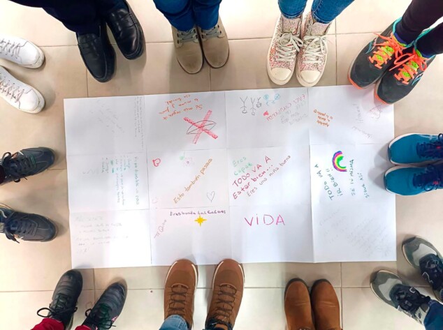 sesion del grupo educativo para familias en 2024