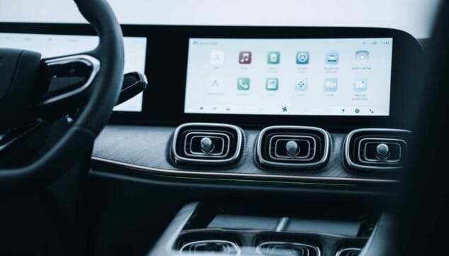 JAECOO 8 SHS en España: ¿El mejor SUV de 7 plazas con etiqueta CERO? 26 sistema de infoentretenimiento con procesador snapdragon 8155 integrado en la pantalla del jaecoo 8 shs