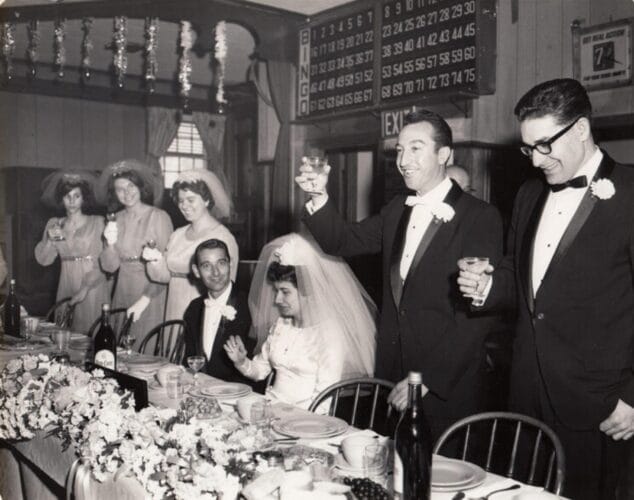 Bild: Toast bei einer Hochzeit valencianischer Auswanderer im Valencianischen Club von New Britain, Connecticut, in den 60er Jahren