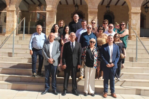 Paco Arnau ya es oficialmente Hijo Predilecto de Dénia: el reconocimiento a una vida volcada en la fiesta 83 acto de homenaje a paco arnau hijo predilecto de denia 77