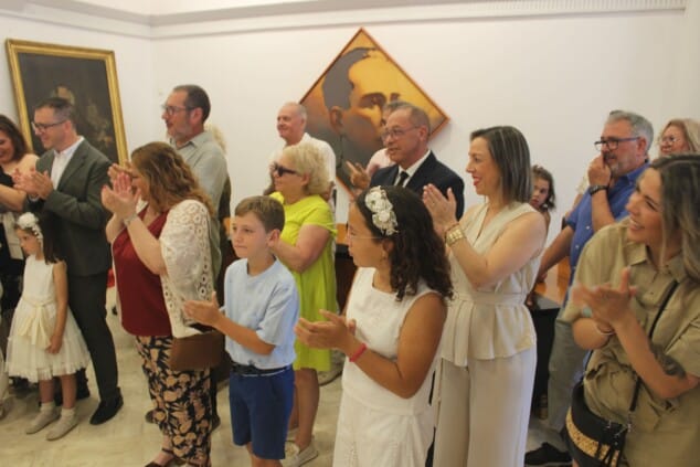 Paco Arnau ya es oficialmente Hijo Predilecto de Dénia: el reconocimiento a una vida volcada en la fiesta 93 acto de homenaje a paco arnau hijo predilecto de denia 87