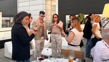 Ambiente exclusivo en la terraza panorámica de Aticcook
