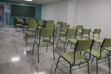 aula para la escola de formacio de persones adultes de calp