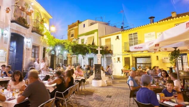 Adiós a las colas: Por qué debes visitar Dénia antes de julio 8 barrio baix la mar