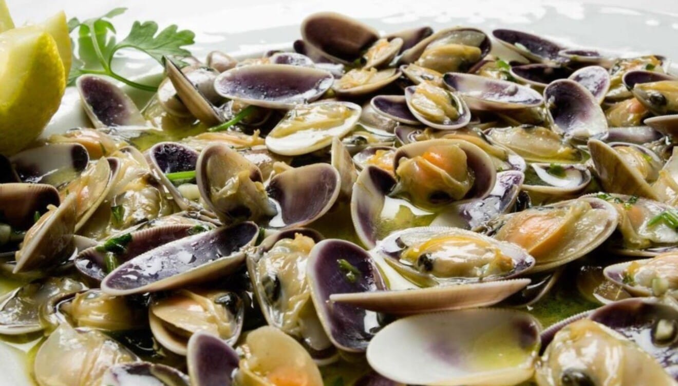 Cocina marinera con esencia mediterránea