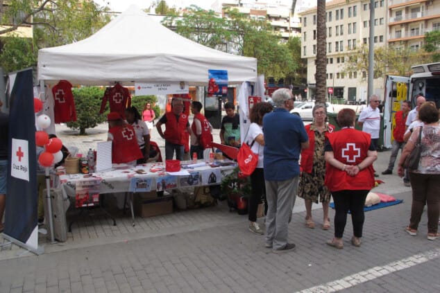 Imagen: Cruz Roja en la feria de las Asociaciones de Dénia 2023 (archivo)