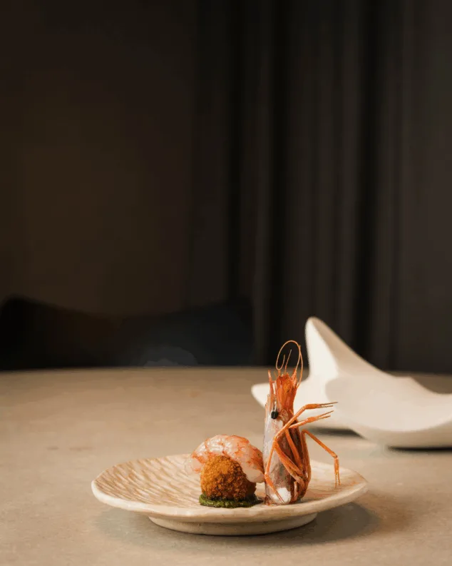 "Volver" a Aticcook: Bruno Ruiz eleva la raíz de su cocina al cielo de Dénia 7 la honestidad de la lonja de denia interpretada bajo la mirada madura del chef