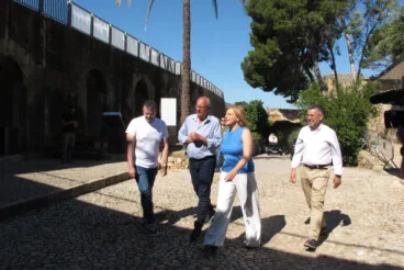 Pilar Bernabé visita el Castell de Dénia tras la rehabilitación (34)