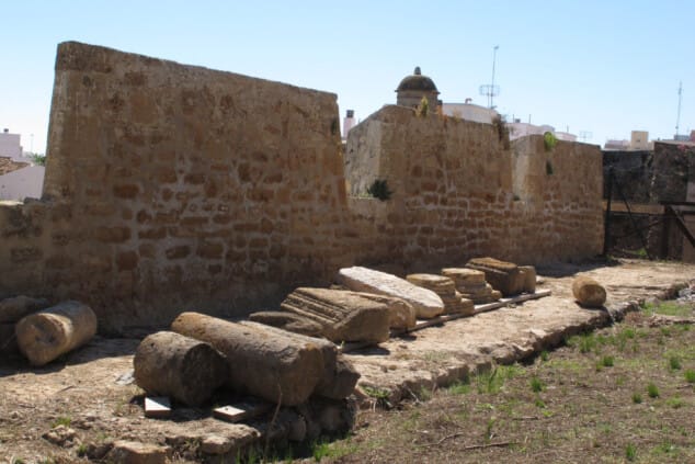El Castell de Dénia revela nuevos secretos: el descubrimiento de nuevas estructuras serán visitables 11 pilar bernabe visita el castell de denia tras la rehabilitacion 5