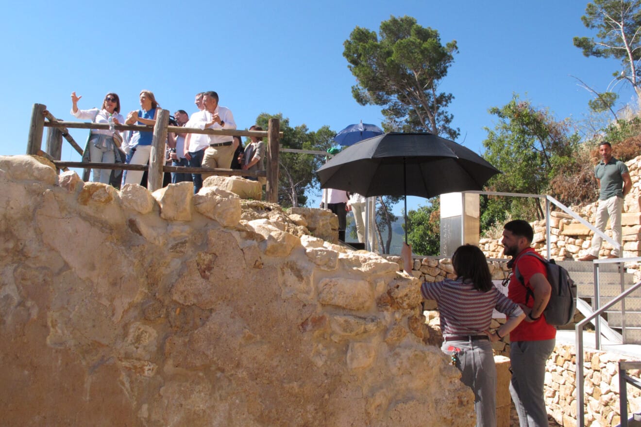 Pilar Bernabé visita el Castell de Dénia tras la rehabilitación (51)