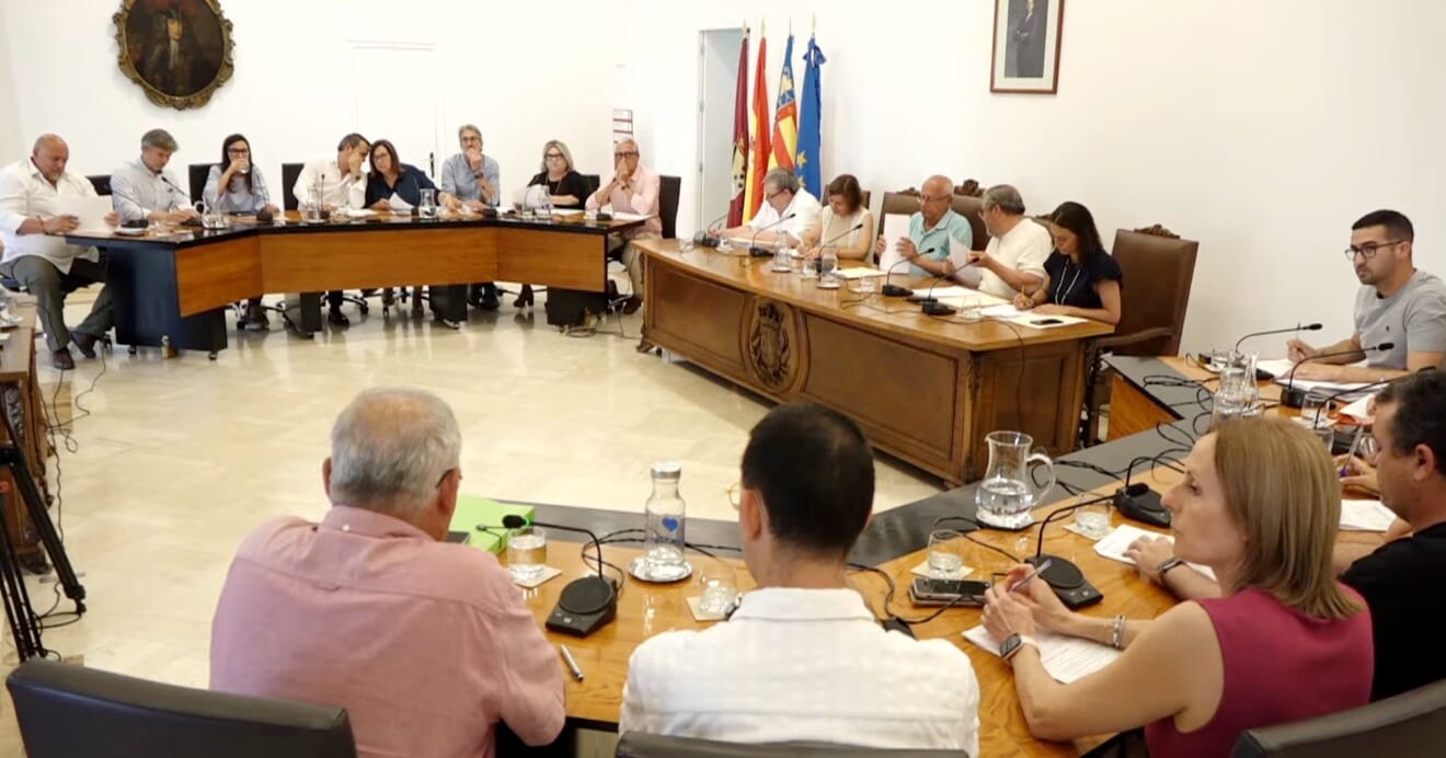 Pleno de mayo en Dénia