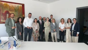 representantes de la delegacion dianense durante una de las reuniones de trabajo en la embajada de espana