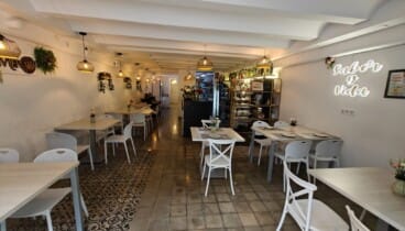 Vista general del espacio gastronómico diseñado para ofrecer una experiencia única al cliente