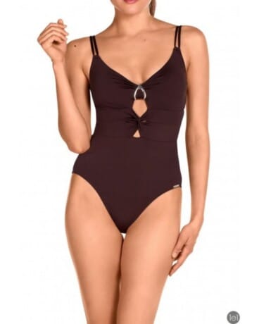 Bikinis de marcas internacionales que transforman tu look playero