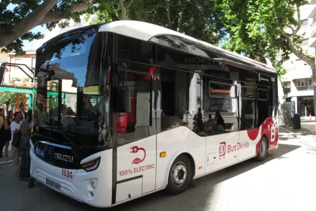 bus denia autobus 100 electrico isuzu movilidad sostenible