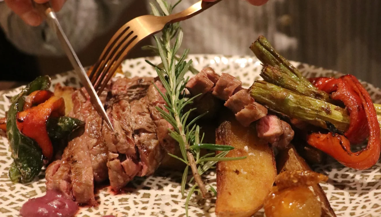Carnes jugosas con la técnica de la brasa