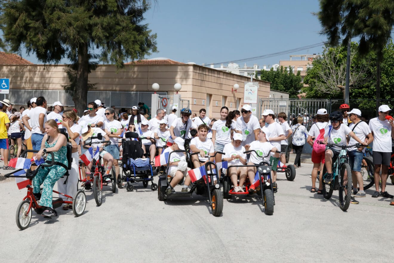Carrera ciclista solidaria para Condenados al bordillo (3)