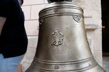 Comienza el montaje en el campanario de la Asunción tras un fin de semana de expectación en Dénia 23