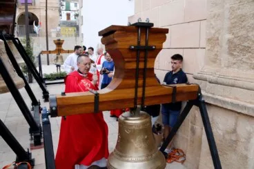 Comienza el montaje en el campanario de la Asunción tras un fin de semana de expectación en Dénia 31
