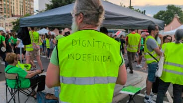 El conflicto educativo se recrudece: encierro sindical, tensión en las protestas y rechazo al acuerdo 41 concentracion frente a conselleria de educacion el domingo 31 de mayo