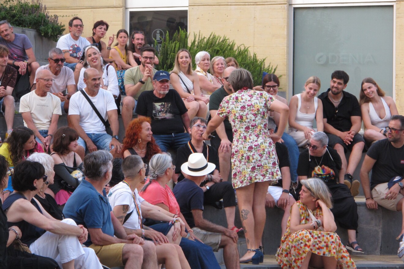 El Orgullo de Dénia combate los prejuicios a golpe de humor y activismo 13