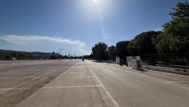 Gran parking con cabida para todos los asistentes