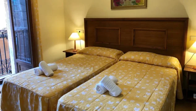 Más allá de las playas: los rincones de Dénia que no te puedes perder este verano 12 habitacion doble con todas las comodidades en denia png