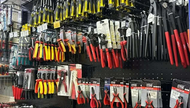 De padre a hija: la historia de una ferretería que mira al futuro 11 herramientas manuales y brocas de precision