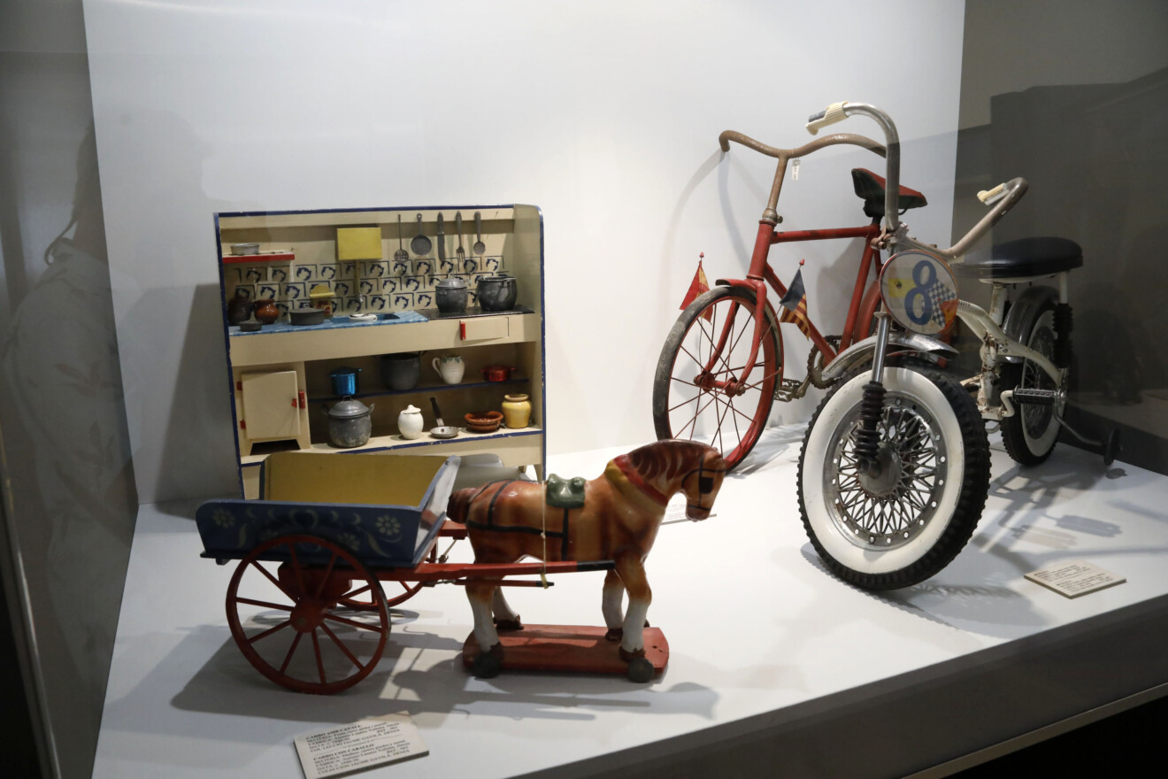 Parte de la colección de juguetes de Jaime Gavilà en el Museo de los Juguetes de Dénia