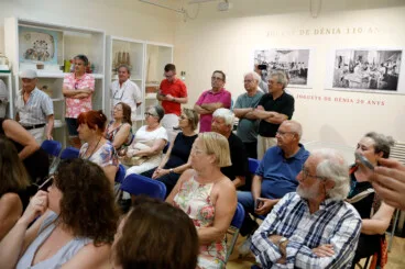 Inauguración de la exposición dedicada a la colección de juguetes de Jaime Gavilà en el Museo de los Juguetes de Dénia (10)