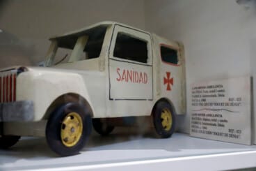 Inauguración de la exposición dedicada a la colección de juguetes de Jaime Gavilà en el Museo de los Juguetes de Dénia (15)