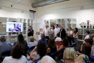Inauguración de la exposición dedicada a la colección de juguetes de Jaime Gavilà en el Museo de los Juguetes de Dénia (22)