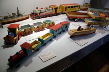 Inauguración de la exposición dedicada a la colección de juguetes de Jaime Gavilà en el Museo de los Juguetes de Dénia (3)