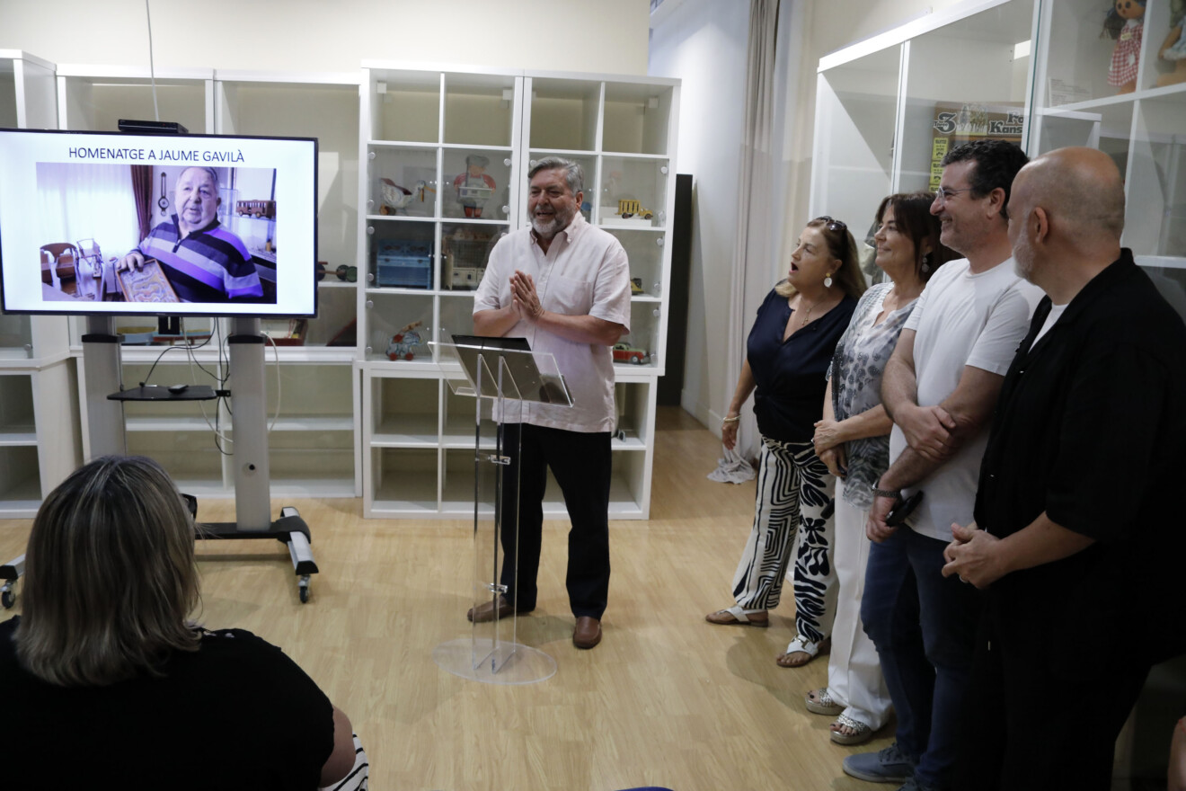 Inauguración de la exposición dedicada a la colección de juguetes de Jaime Gavilà en el Museo de los Juguetes de Dénia (5)