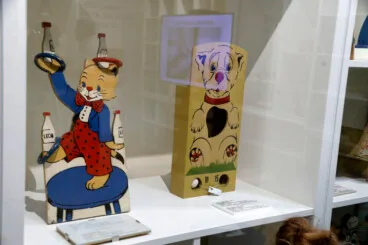 Inauguración de la exposición dedicada a la colección de juguetes de Jaime Gavilà en el Museo de los Juguetes de Dénia (8)