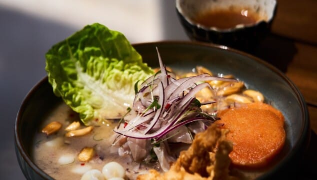 El restaurante de Mi AlmaZara se transforma en PUELCHE para consolidar la cocina Nikkei mediterránea en el Montgó 3 Imagen: La fusión japonesa y peruana cobra vida en los platos de autor de PUELCHE