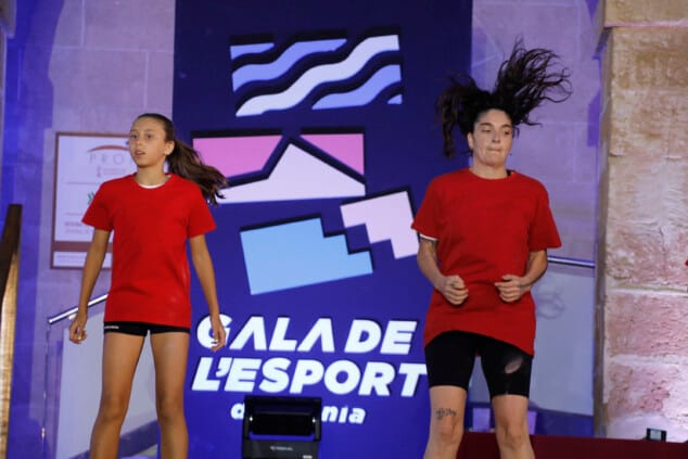 Saúl Delgado recibe el Premio al Mejor Deportista de Dénia 2026 en la Gala de l'Esport 76 la gala de lesport de denia 2026 reconocio a los deportistas y equipos mas destacados de la temporada 29