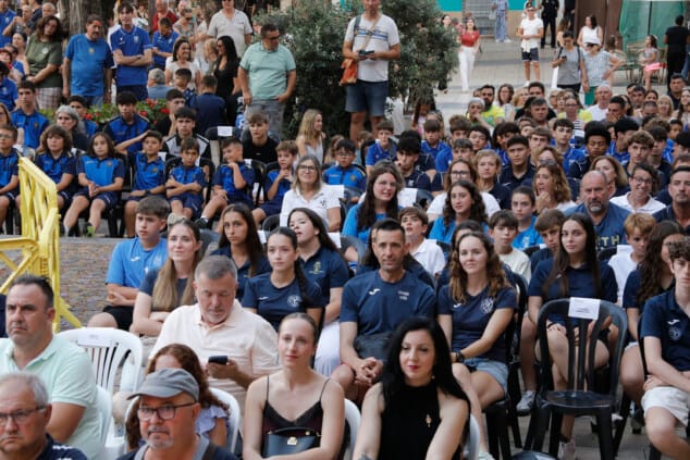 Saúl Delgado recibe el Premio al Mejor Deportista de Dénia 2026 en la Gala de l'Esport 48 la gala de lesport de denia 2026 reconocio a los deportistas y equipos mas destacados de la temporada 57