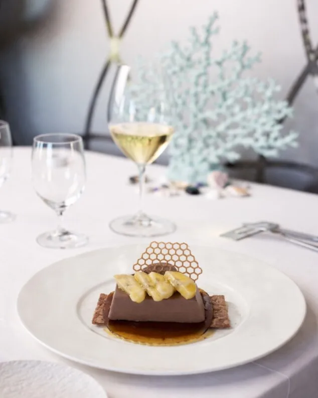 Dos menús, una estrella Michelin y un viaje al corazón del Mediterráneo 17 la mirada se dirige con valentia hacia el futuro gastronomico